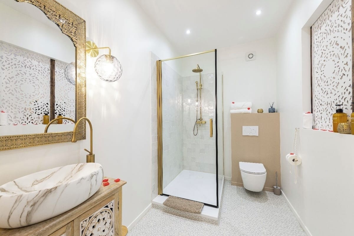 Suite 1001 nuits | Blackout drapes, iron/ironing board, free WiFi