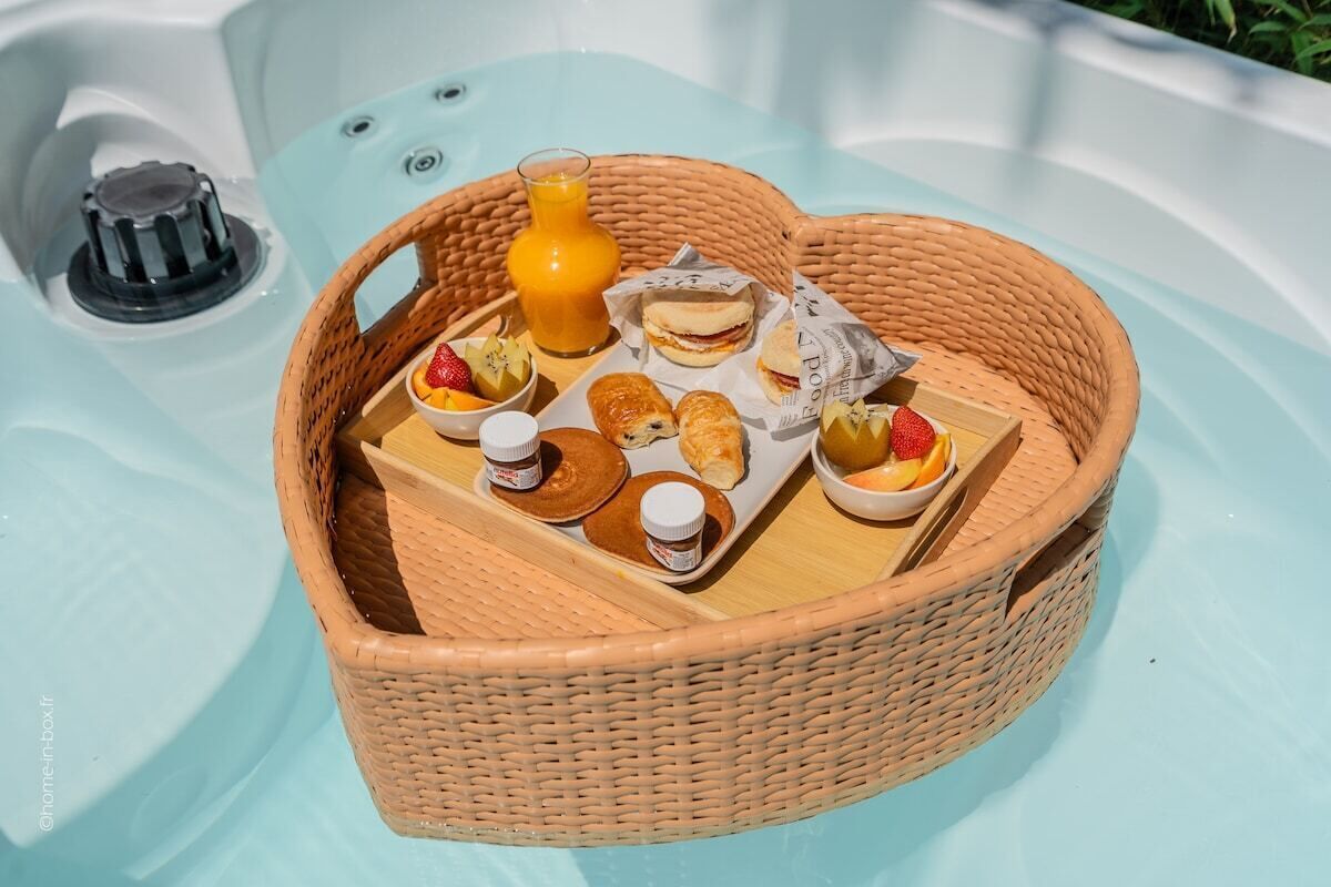Daily continental breakfast for a fee