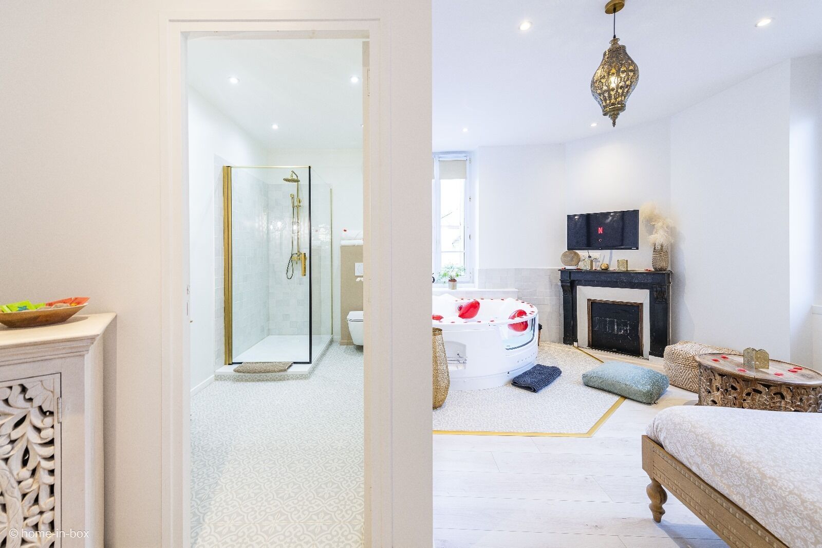 Suite 1001 nuits | ผ้าม่านกันแสง, เตารีด/โต๊ะรีดผ้า, Wi-Fi ฟรี