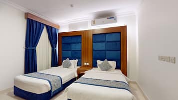 Basic Apartment | 2 bedrooms, blackout drapes, iron/ironing board, free WiFi