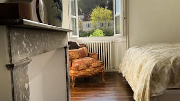 Basic-Zimmer | 1 Schlafzimmer, Daunenbettdecken, individuell dekoriert