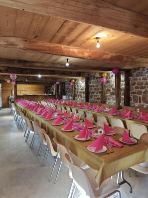 Banquet hall