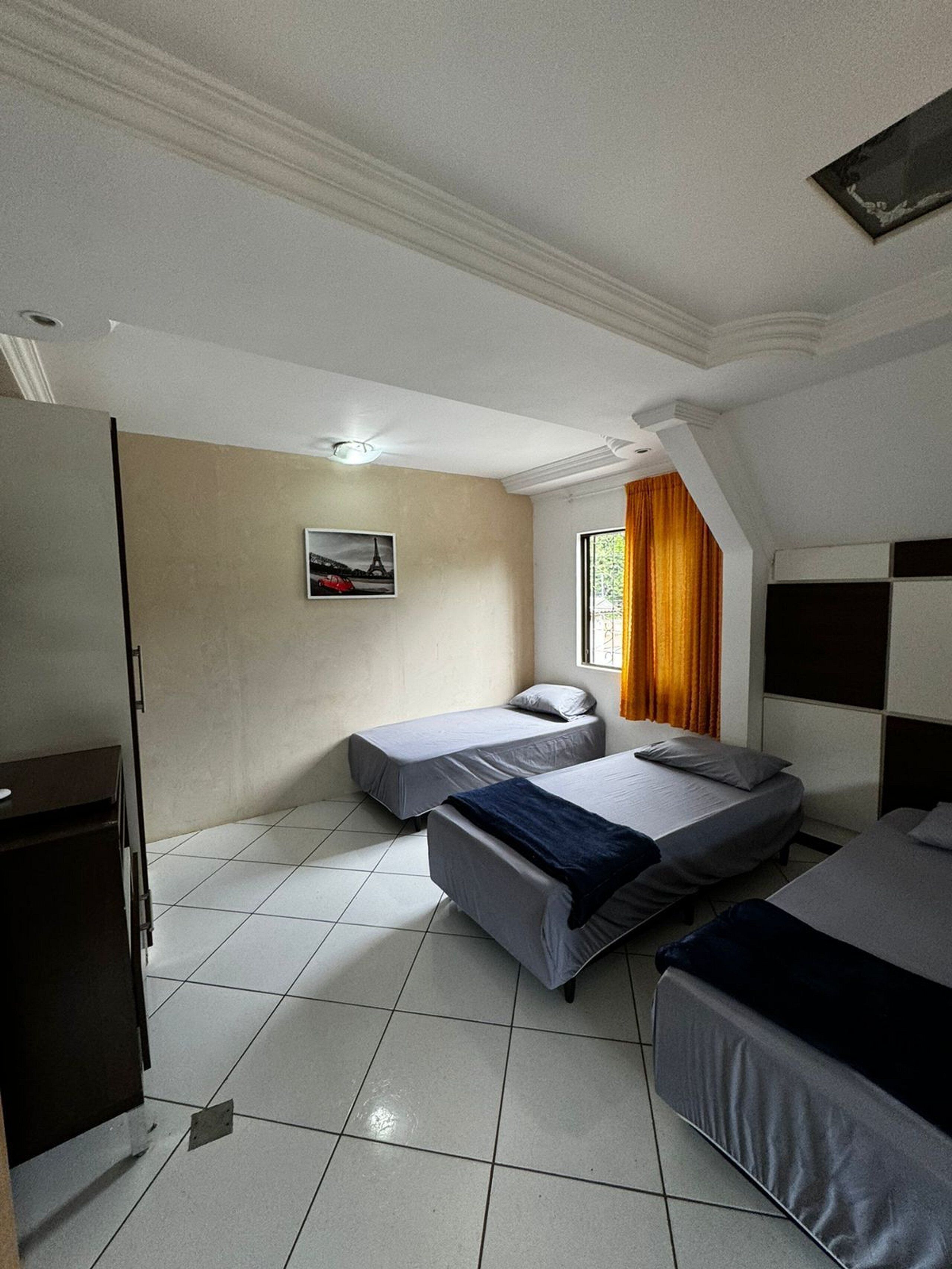 Basic Quadruple Room | Iron/ironing board, free WiFi