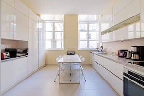 Fridge, microwave, oven, dishwasher