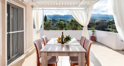 Platon Apartment Top Floor