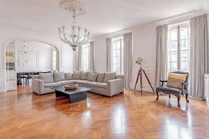 Télévision, espaces bureaux