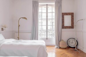 3 quartos, ferros/tábuas de passar roupa, berço de viagem, Wi-Fi