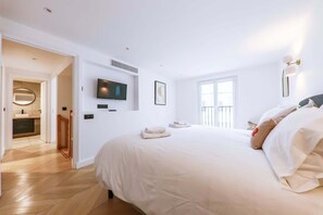 2 chambres, fer et planche à repasser, lit parapluie, Wi-Fi