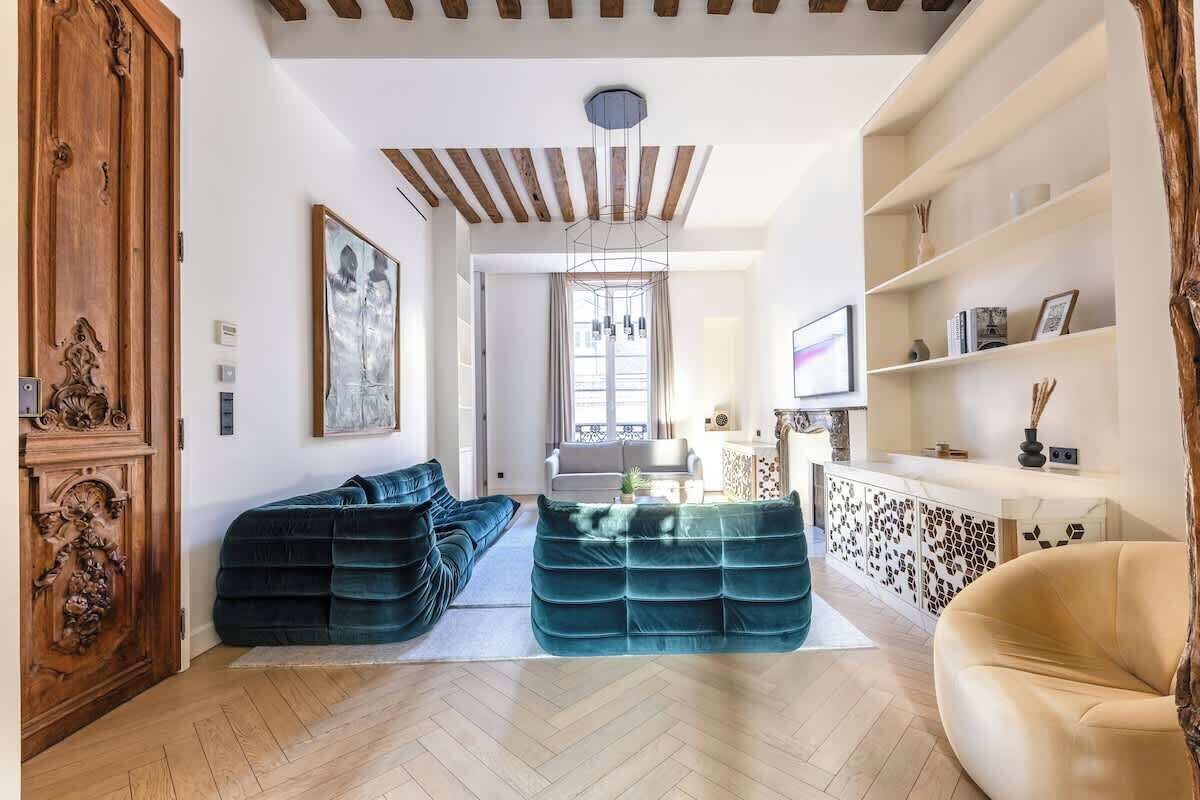 تلفزيون، مكتب