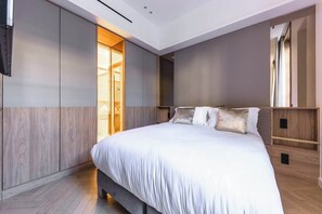 2 makuuhuonetta, silitysrauta/-lauta, vauvan matkasänky, Wi-Fi