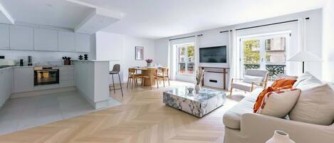 Televisión y oficina