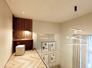 Tabla de planchar con plancha y wifi gratis 