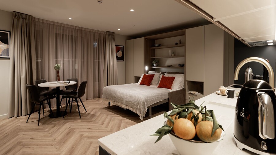 Notting Hill Studios by DMONTRIO