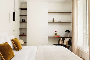 4 Schlafzimmer, Bügeleisen/Bügelbrett, Reisekinderbett, WLAN