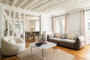 Téléviseur, bureau