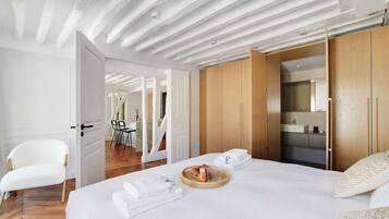 3 chambres, fer et planche Ă  repasser, Wi-Fi, draps fournis