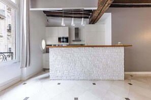 Interior - Charming Apartment - 2BR/6P - St-Germain-Des-Prés (Paris)