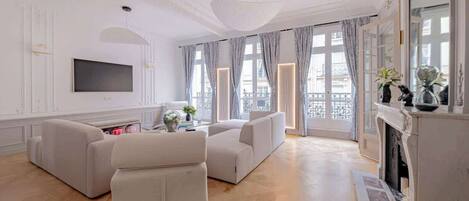 Télévision, espaces bureaux