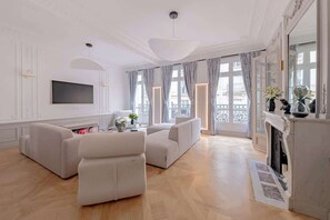 Fernseher, Arbeitsbereiche