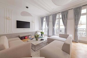 Télévision, espaces bureaux