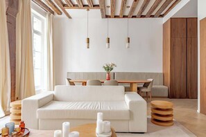 TV, offices