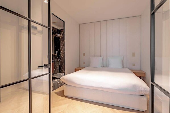 2 chambres, fer et planche à repasser, lit de bébé portatif, Wi-Fi