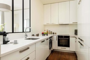 Fridge, microwave, oven, dishwasher