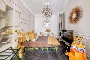 4 bedrooms, iron/ironing board, travel crib, WiFi