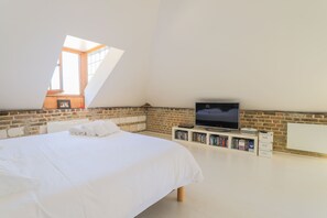 Iron/ironing board, WiFi, bed sheets - Le Vitrail - Cathedrale, Centre, Charme (Amiens)