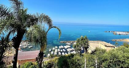 Villa Lucia Sea View Holiday Home