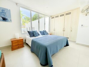 Deluxe Room (103) | Hypo-allergenic bedding, free WiFi, bed sheets - Quinta del Mar El Francés (Tolu)