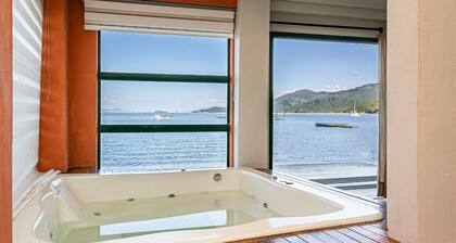 Casa Pé Na Areia com Piscina e Jacuzzi