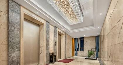 Bai Li Holiday Hotel (Enping Aofeng Square)