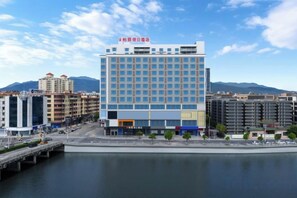 Unclassified image, 3 of 8, button - Bai Li Holiday Hotel (Enping Aofeng Square) (Enping)