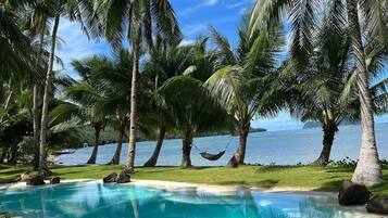 บริเวณภายนอก