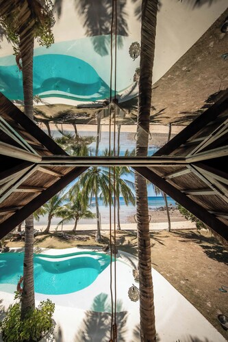 The Beach House Ocam Ocam