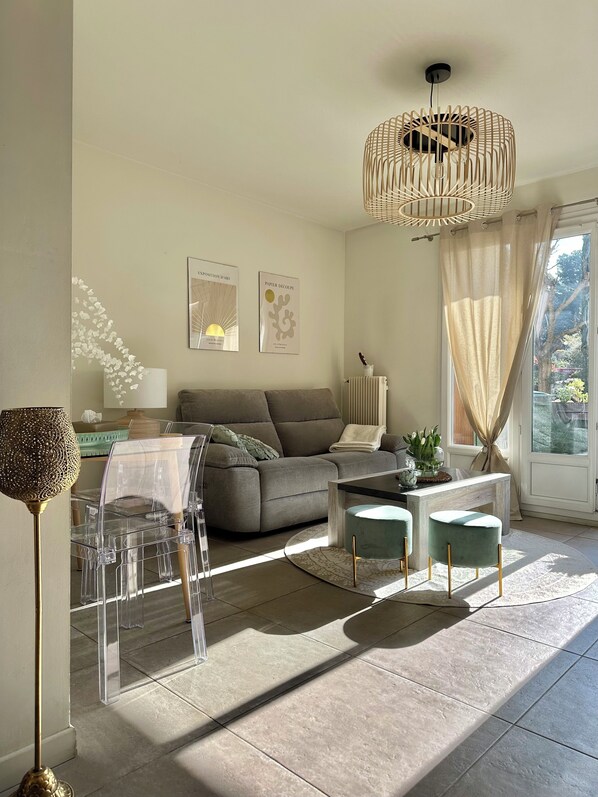 Smart TV - Aix downtown, large apartment, maximum comfort, air conditioning, free parking (Aix-en-Provence)