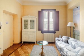 Smart TV - Art Apartment Oltrarno -Live Florence like a Florentine (Firenze)