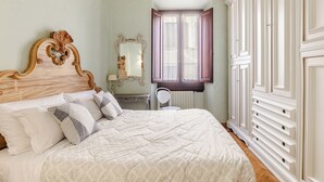 2 室のベッドルーム、アイロン / アイロン台、WiFi、ベッドシーツ