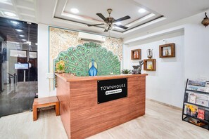 独立别墅 | 前台