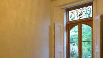 2 habitaciones, tabla de planchar con plancha y acceso a internet