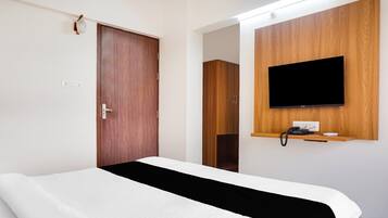 ํ์ฐ์ค | 1 ๊ฐ์ ์นจ์ค