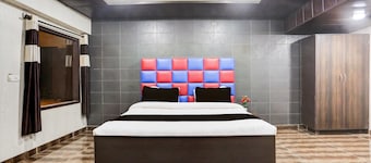 Premium Stays Near Ludhiana Railway Station