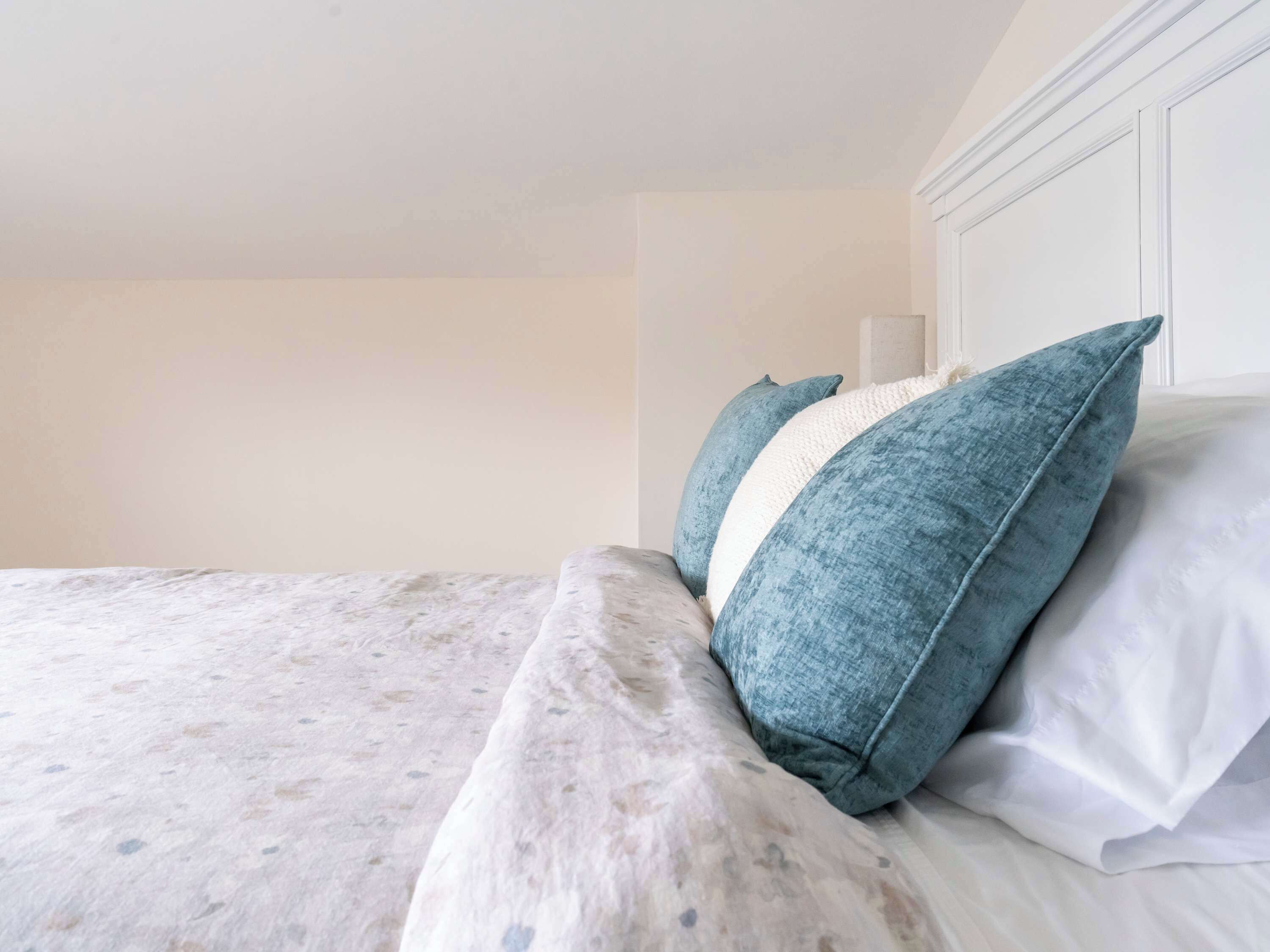 4 bedrooms, iron/ironing board, travel cot, WiFi