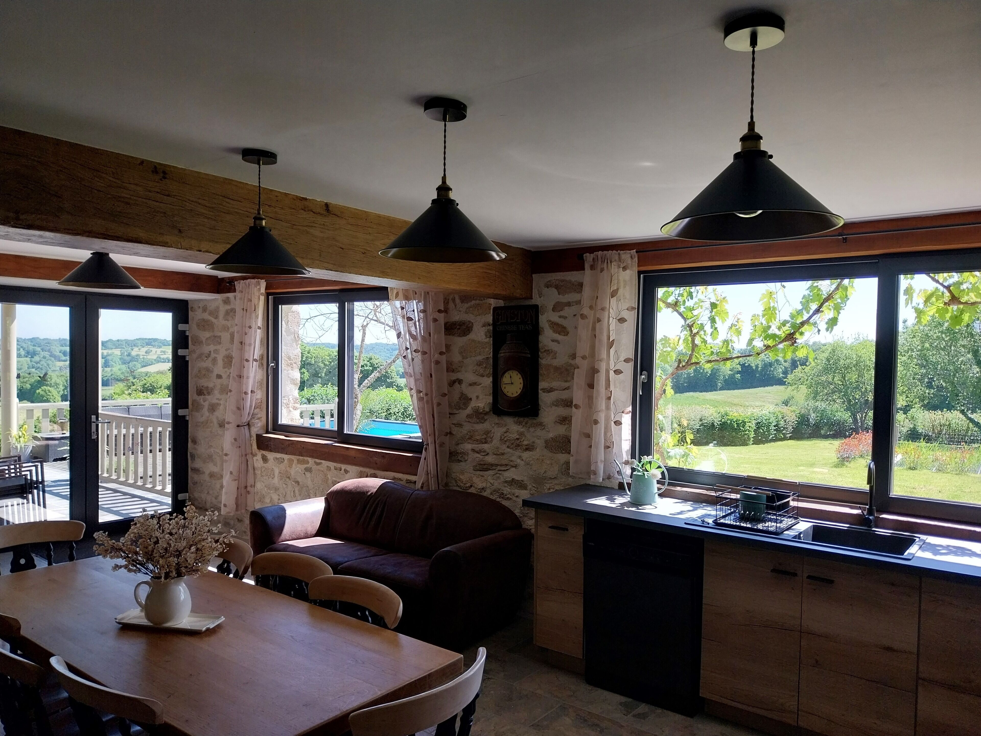 Älytelevisio, kirjoja