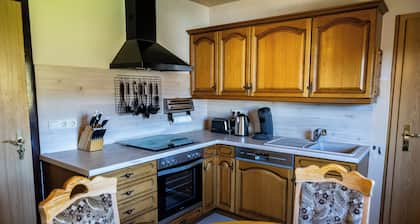 Cozy and quiet vacation apartment with private garden in beautiful Thuringia