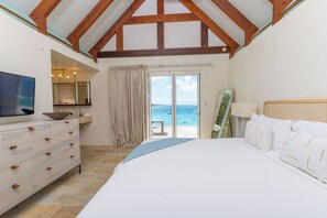 3 bedrooms, desk, free WiFi, bed sheets