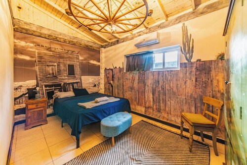 Entire House Five Vintage-Style Theme Rooms