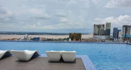 Chic 1-bedroom apartment with AC, WiFi in awesome Phnom Penh
