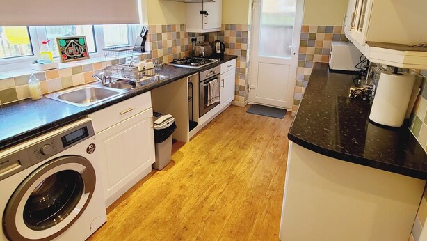 Unclassified image, 1 of 17, button - Rusper Retreat - Spacious Home Near Gatwick (Crawley)